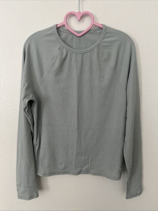 Vuori Tops - Vuori Women's Long Sleeve Pose Crew Blue Haze Ribbed Active Top VW1268 Small
